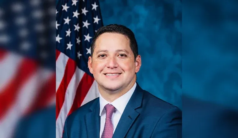 US Lawmakers Take Aim at Dark Web Dealers in Bipartisan Drug Crackdown
